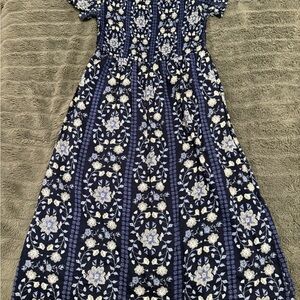 Old Navy Navy and White Floral Dress